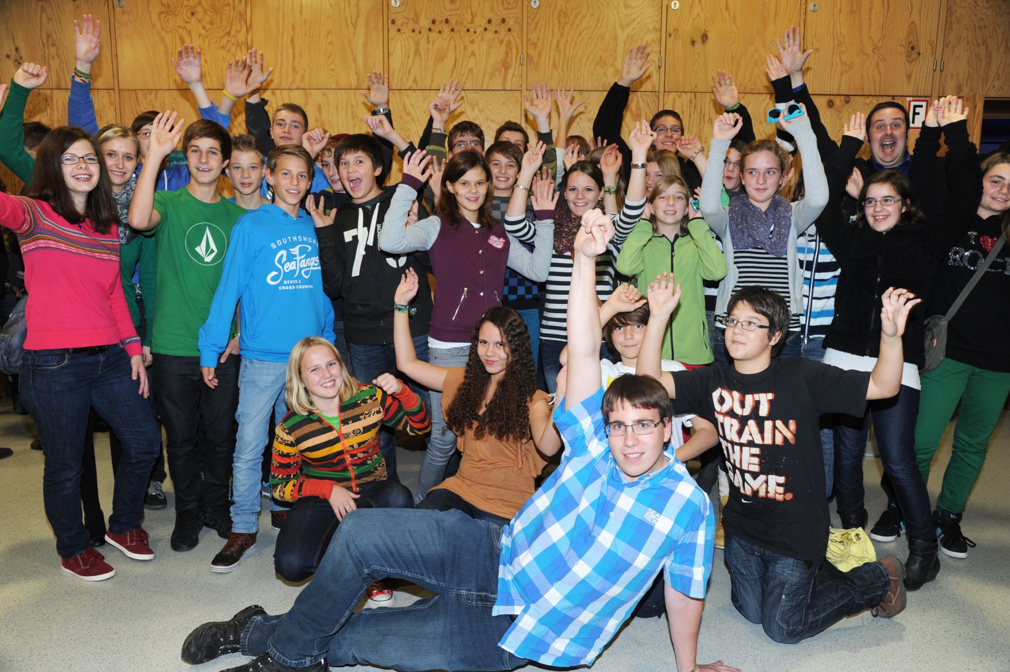 VollbuntAriseGruppenfoto2012