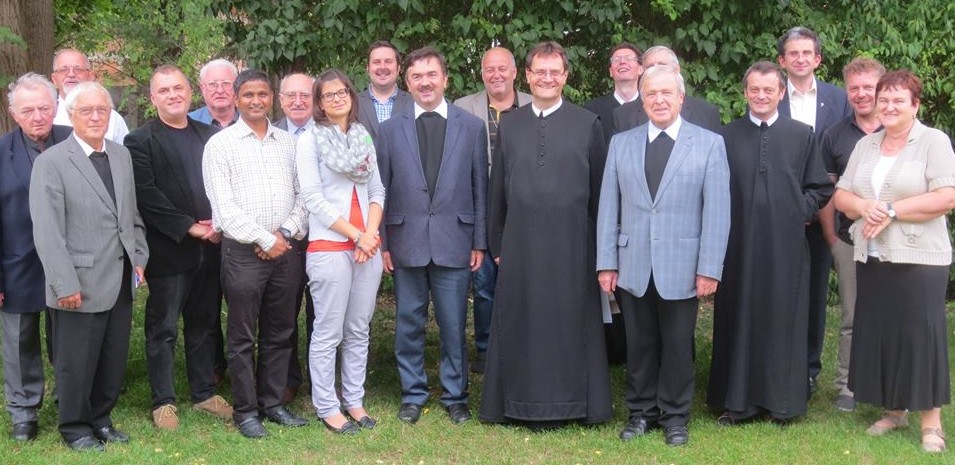 NeuerDechant2015