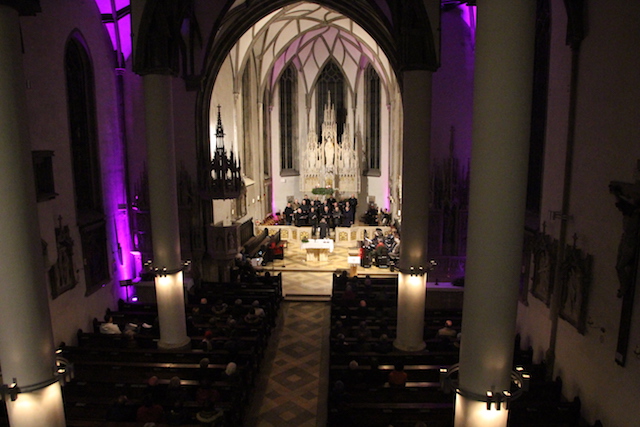 Adventsingen in der Kirche